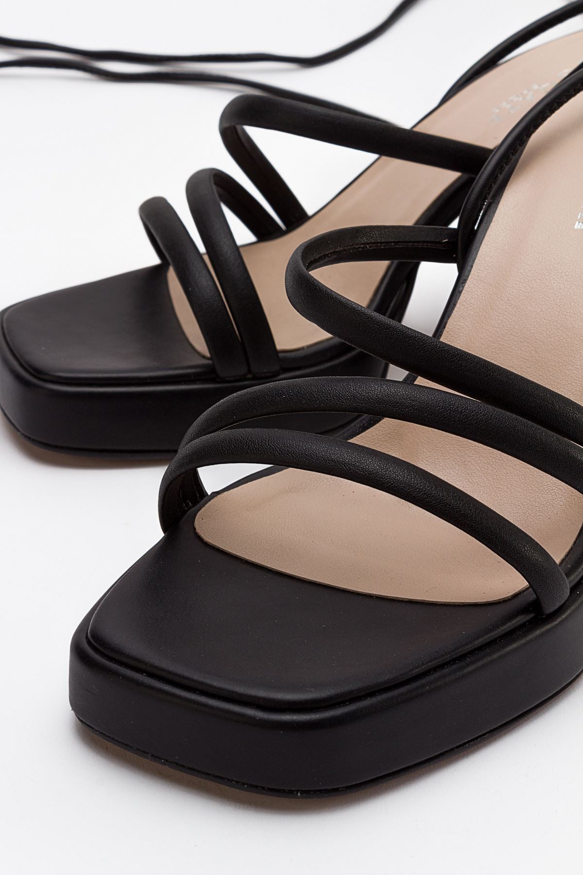 Kadın Bantlı ve İpli Platform Topuklu Kadın Sandalet Carisa Platform Gate Shoes-Siyah