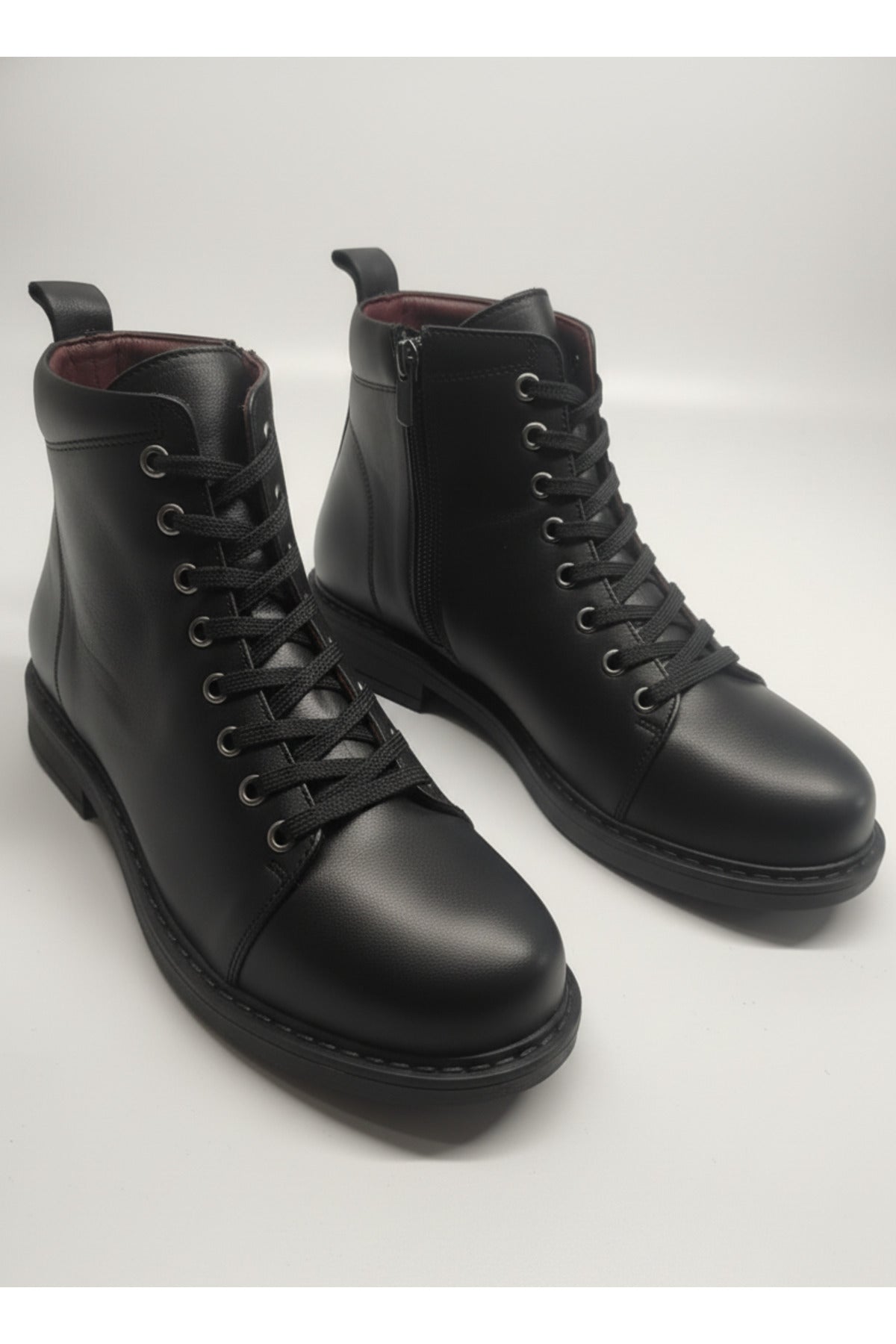 Kadın Siyah Hakiki Deri Bağcıklı Spor Bot